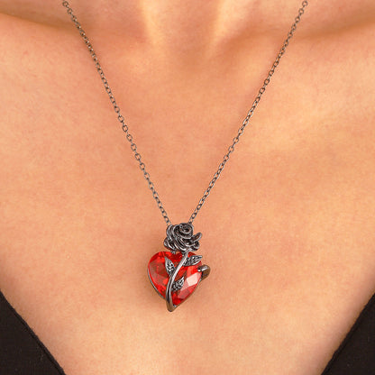 Punk Rose Love Necklace Fashion Personality Heart-shaped Clavicle Chain Pendant Necklace For Valentine's Day