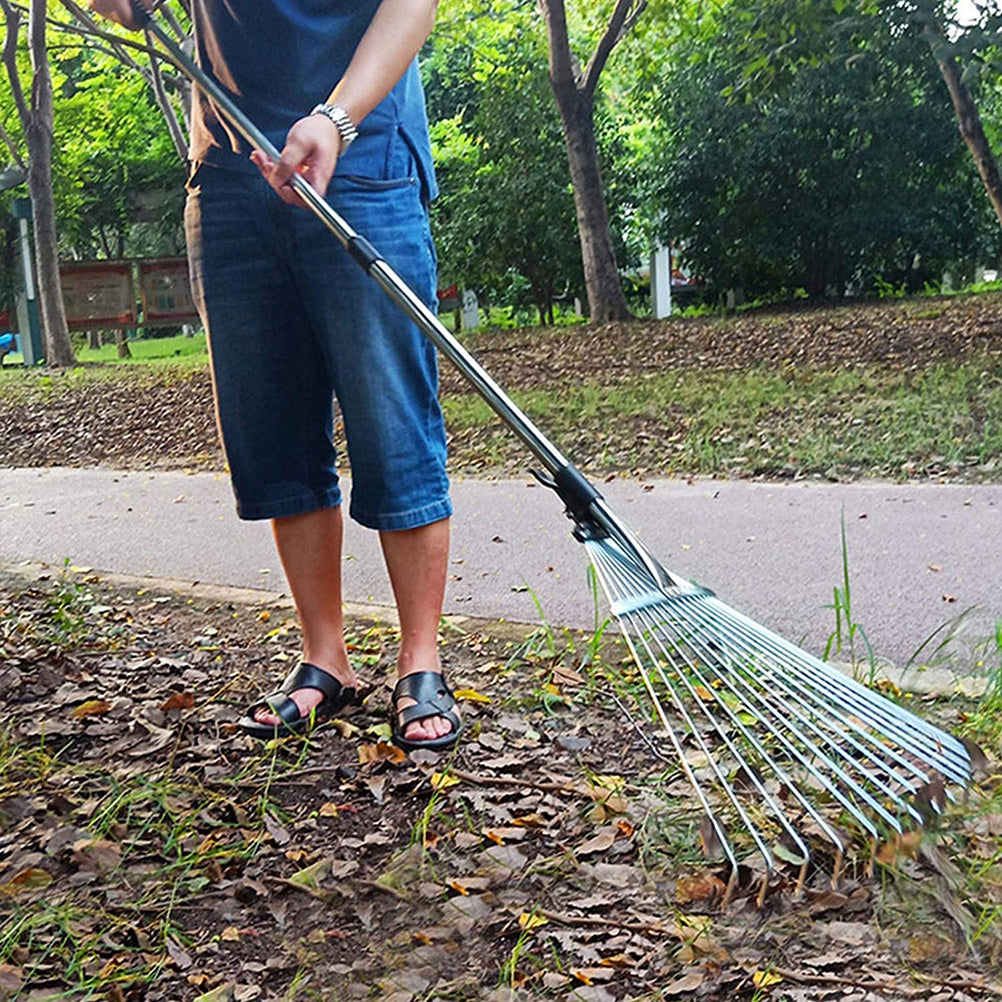 Adjustable Garden Leaf Rake Alloy Telescopic Hoe Grass Tool Multi Toothed Metal Rake for Deciduous Hay Grass of Lawn and Yard